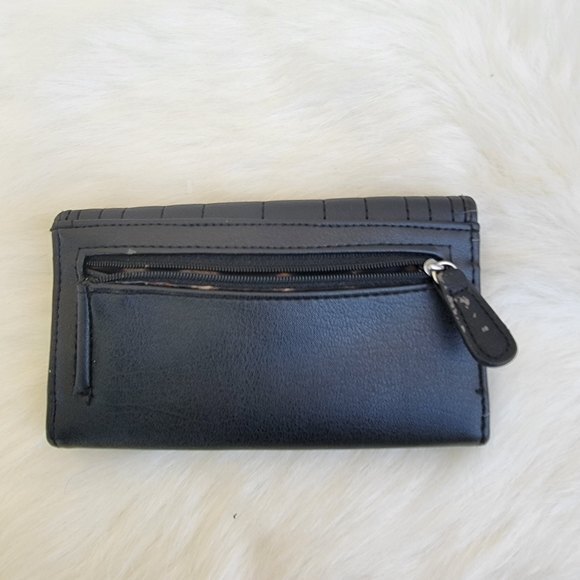 Jessica Simpson black Faux Leather Snap Wallet- Cheetah Inside. - Picture 4 of 5